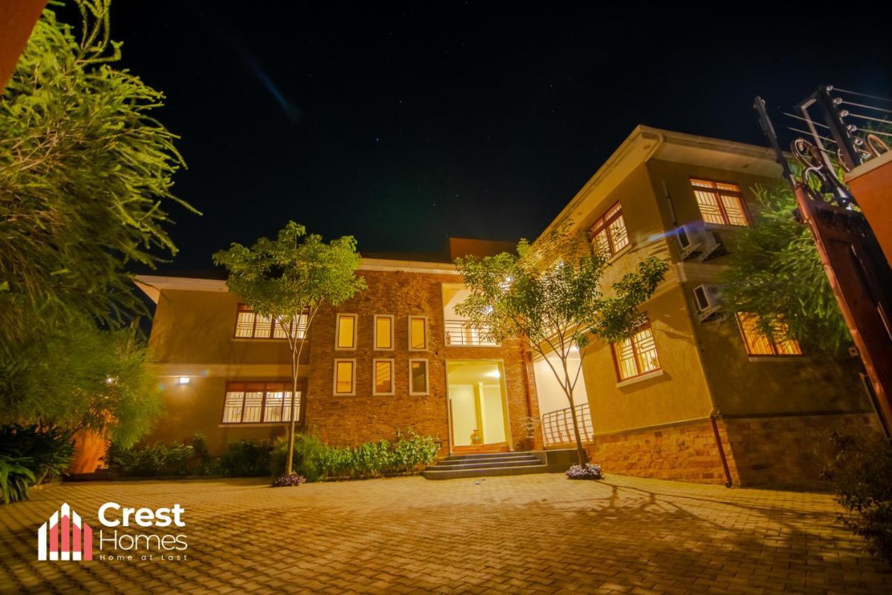 Crest Homes Uganda Kitende Exteriér fotografie